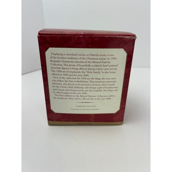 Hallmark Keepsake 1999 Melchior The Magi Blessed Nativity Porcelain w Box - Picture 9 of 9